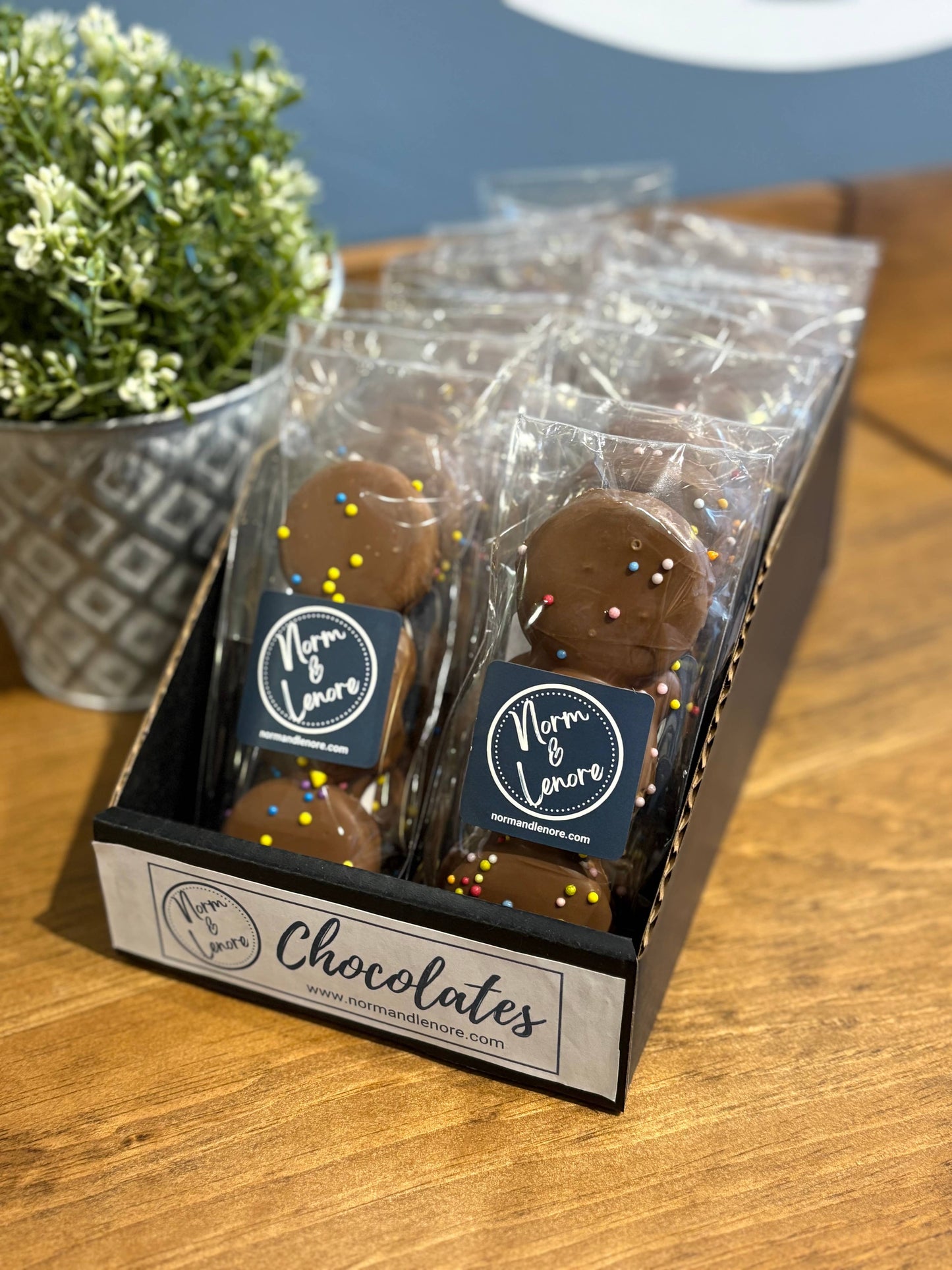 Chocolate Oreo Package