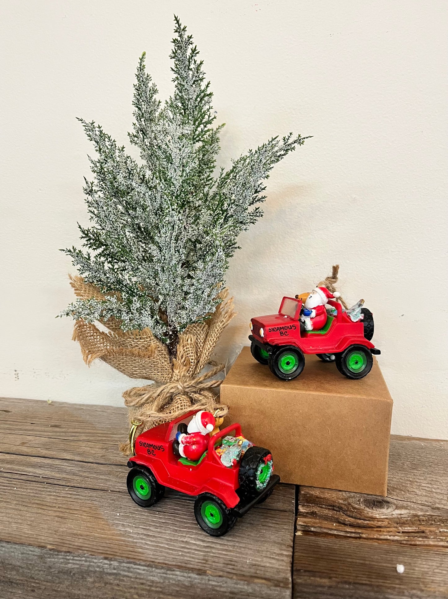 “Santa in Jeep” Christmas Ornament