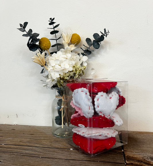 Felt Hearts Package