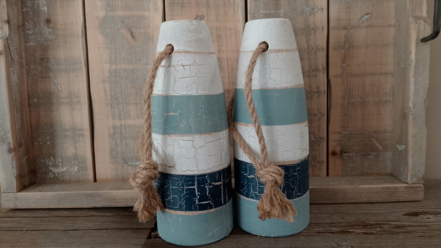 Blue and white stripe markers lg