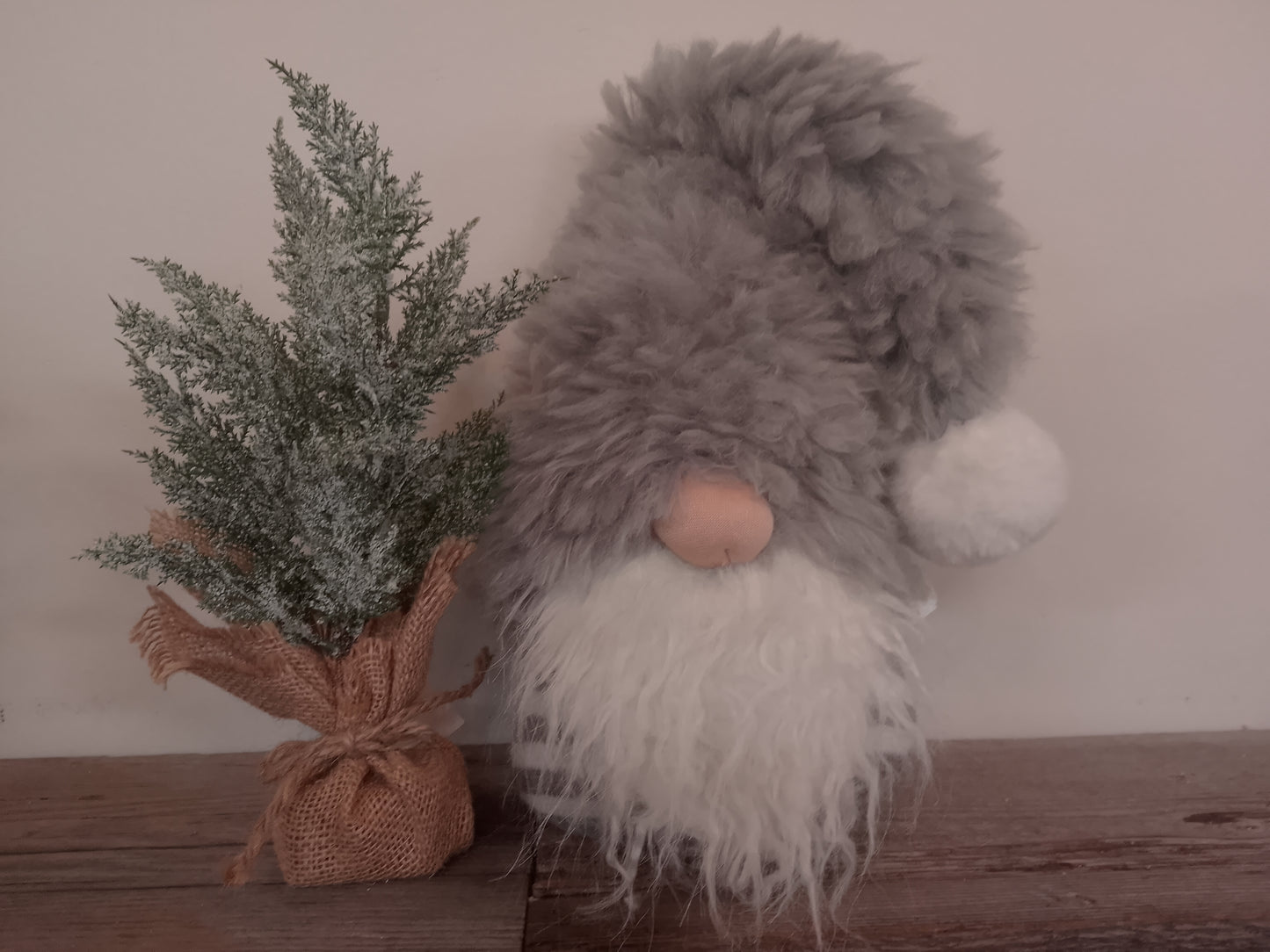 Weighted Gnome (Grey/White)