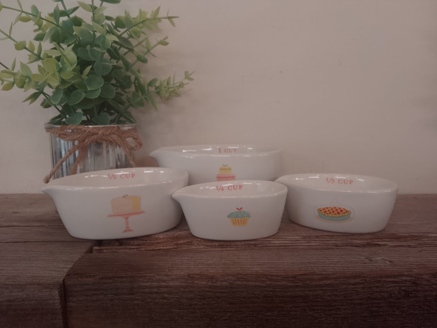 Measuring cups