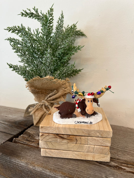 “Moose” on Snow Ornament