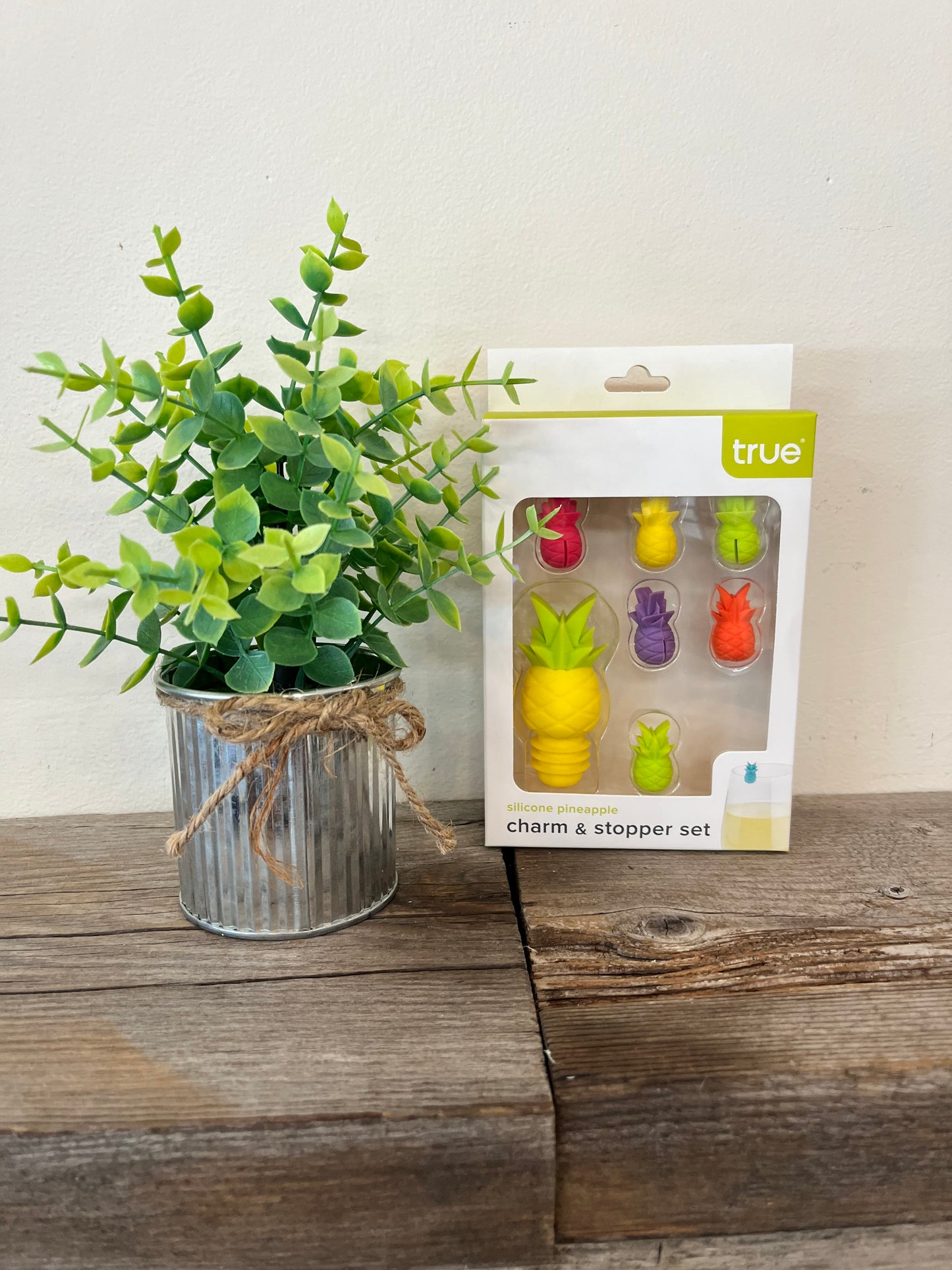 Silicone Pineapple Charm & Stopper Set