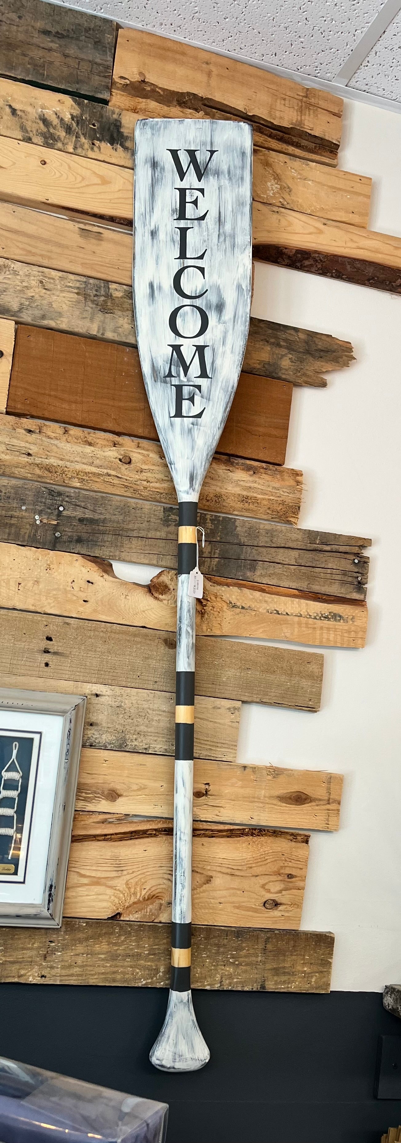 “Welcome” Paddle