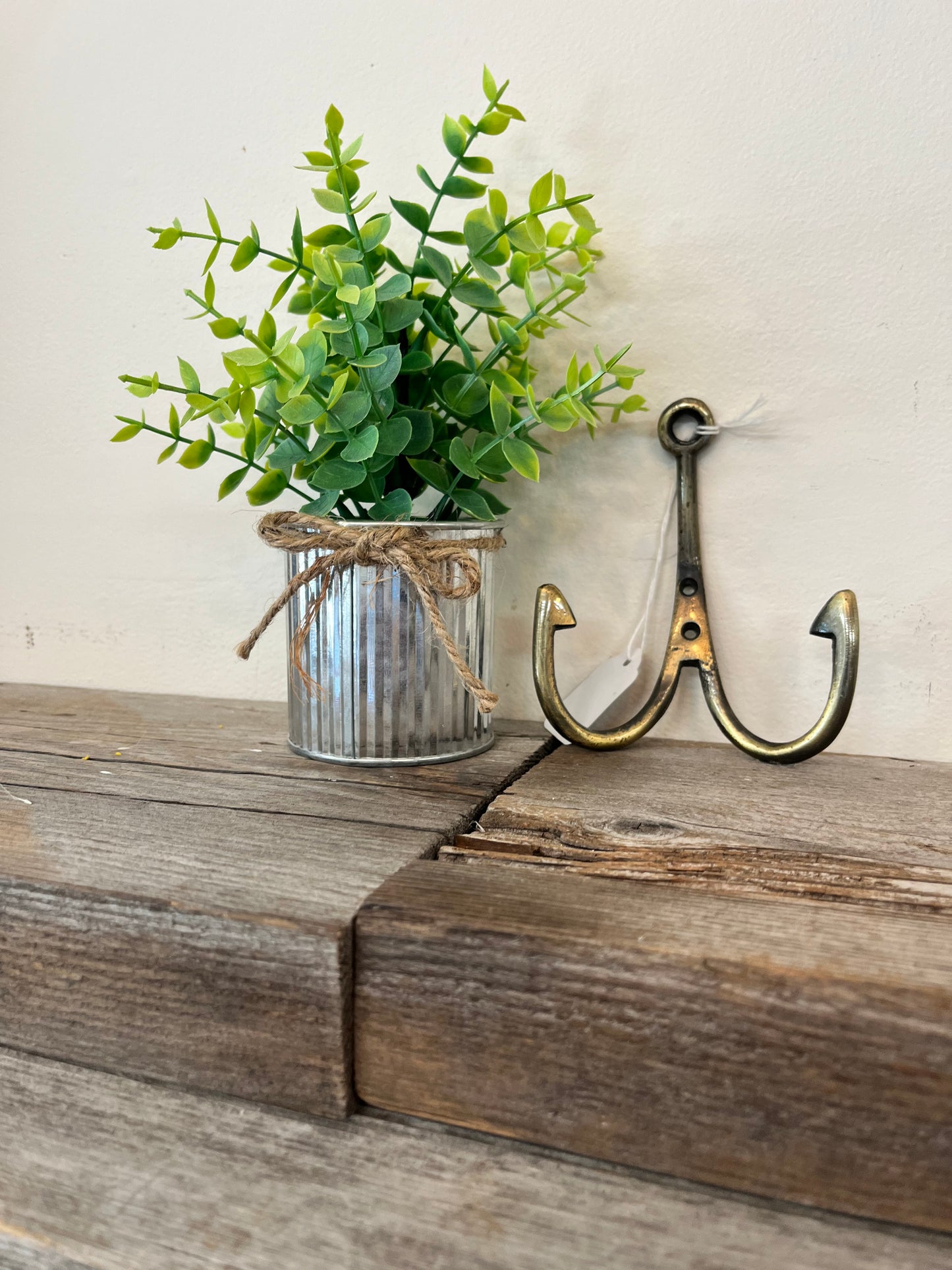 Gold Anchor Hook Polished