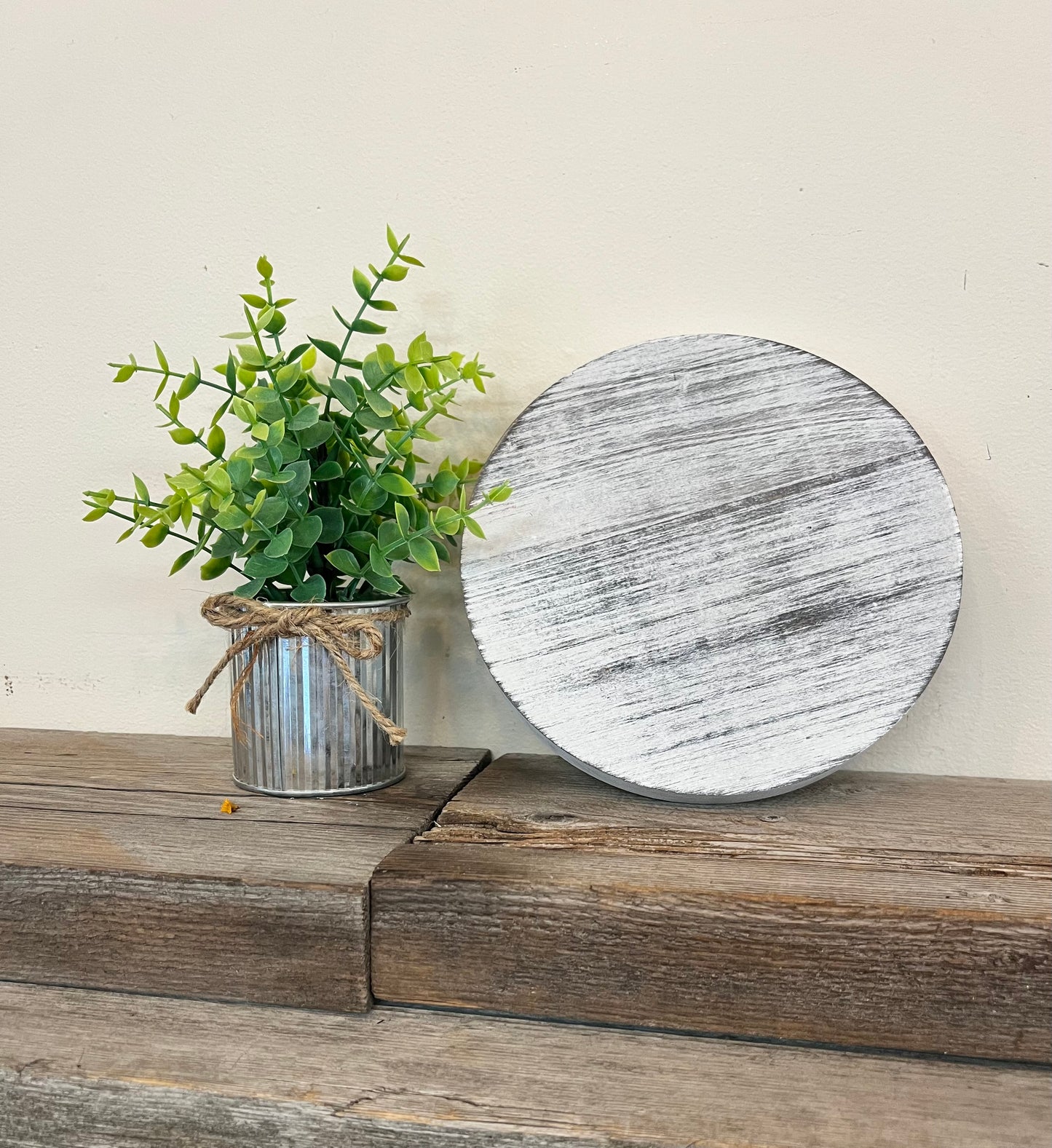 Wooden Whitewash Round Tray