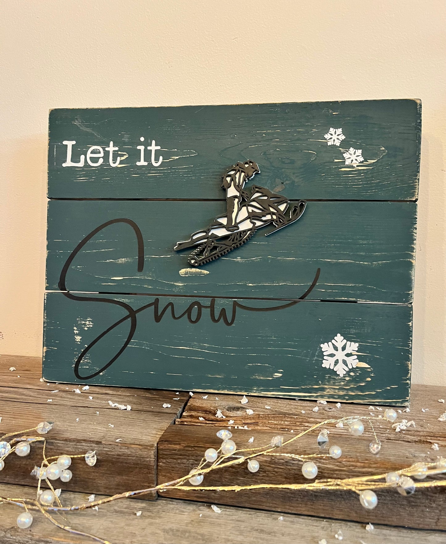 “Let it Snow” Custom Wood Sign