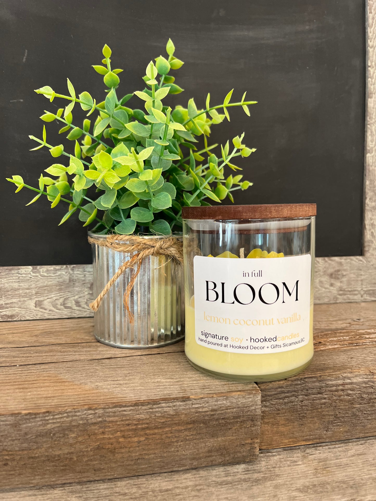 “In full Bloom” Candle