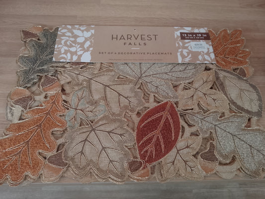 Harvest Falls Placemats (Golden Leaves)